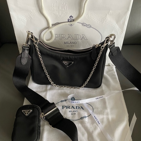 ❌SOLD❌PRADA RE-EDITION 2005 - Picture 3 of 10